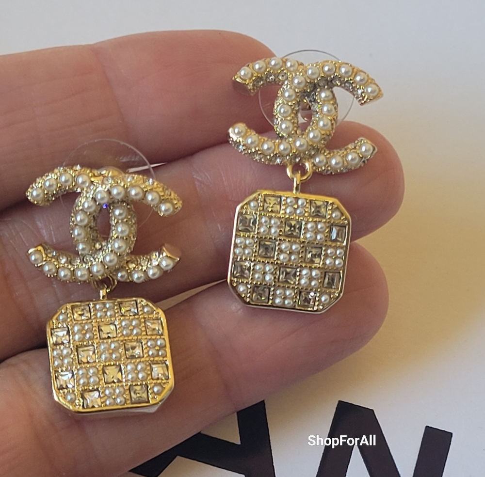 Chanel Gold and Cream Earrings - Picture 7 of 14